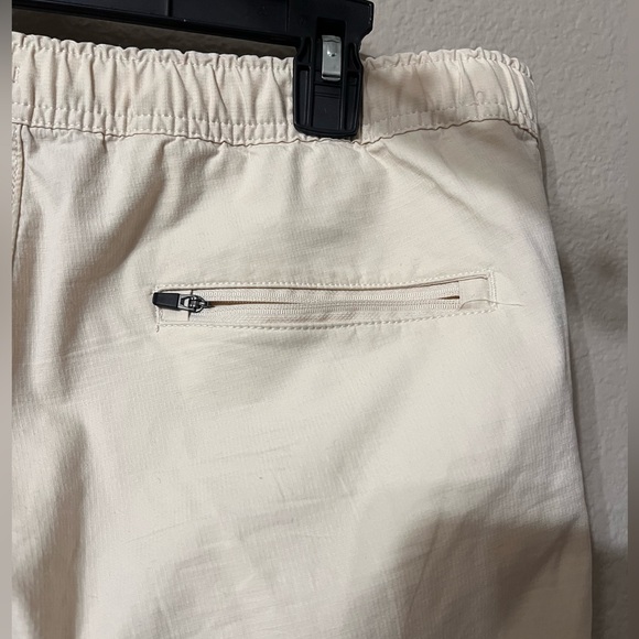 BYLT Men's XL weekender pant in cream color. EUC - Picture 4 of 7